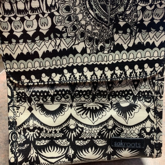 New Sakroots Lunchbox - Picture 2 of 6